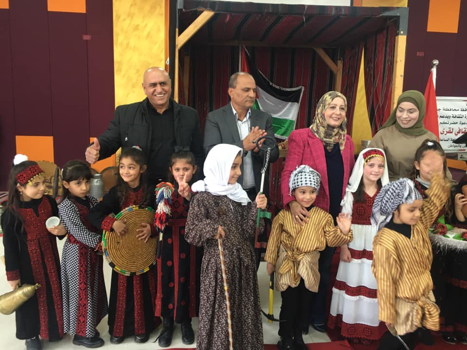 إقامة مهرجان 